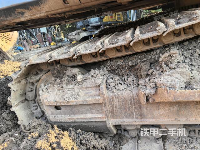 右侧履带整体（行走机构）