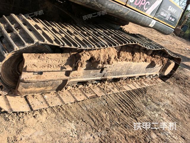 左侧行走马达盖板(行走机构) 左侧行走马达盖板(行走机构)