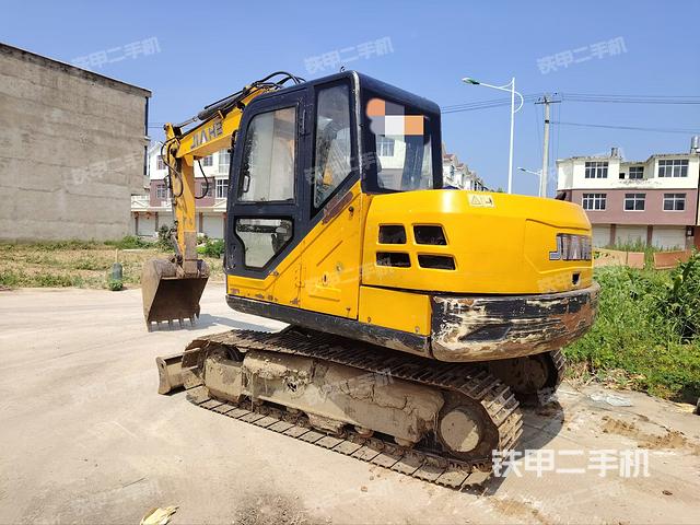 駕駛室整體（整機(jī)外觀）