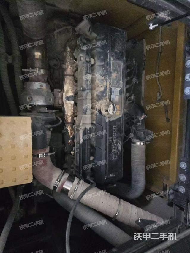 发动机整体俯视(整机外观) 发动机整体俯视(整机外观)