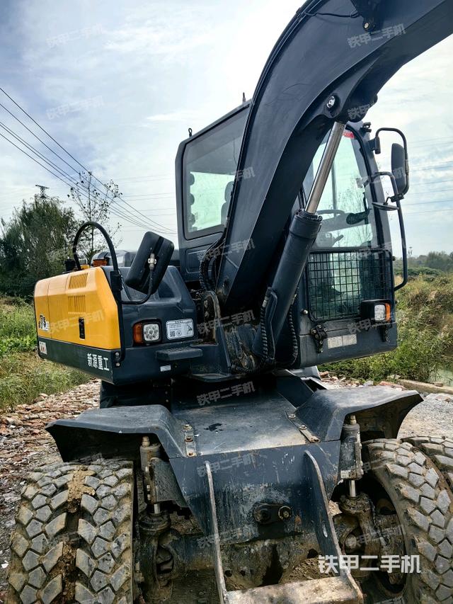 右后45(整機外觀) 右后45(整機外觀)