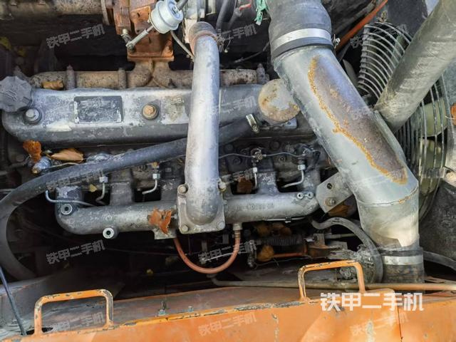 發(fā)動(dòng)機(jī)整體俯視(整機(jī)外觀) 發(fā)動(dòng)機(jī)整體俯視(整機(jī)外觀)