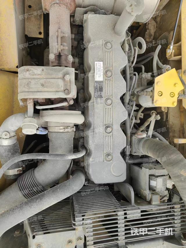 发动机整体俯视(整机外观) 发动机整体俯视(整机外观)