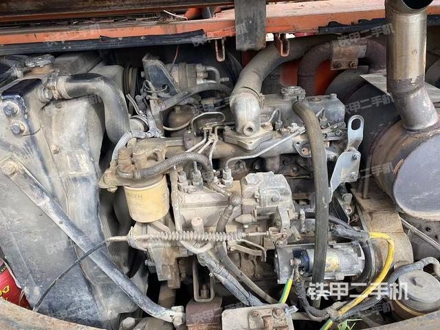 發(fā)動(dòng)機(jī)整體俯視(整機(jī)外觀) 發(fā)動(dòng)機(jī)整體俯視(整機(jī)外觀)