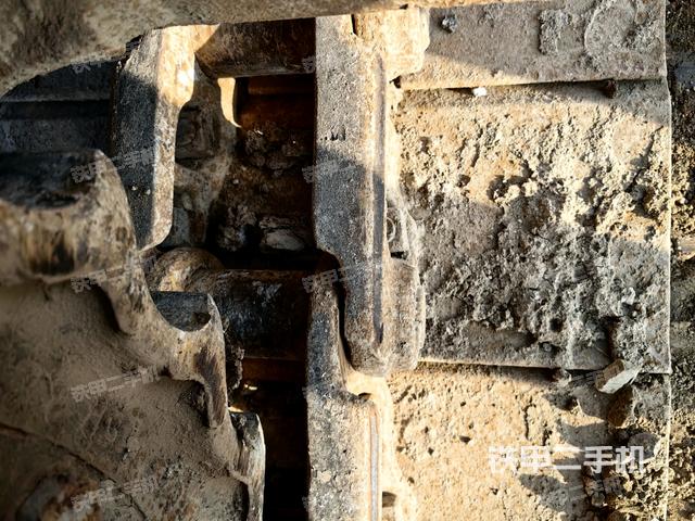 左驅(qū)動(dòng)輪(行走機(jī)構(gòu)) 左驅(qū)動(dòng)輪(行走機(jī)構(gòu))