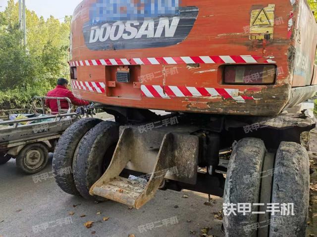 整機(jī)右后45°(整機(jī)外觀) 整機(jī)右后45°(整機(jī)外觀)