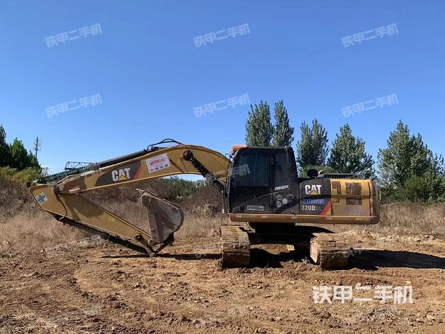 卡特彼勒320D2液压挖掘机