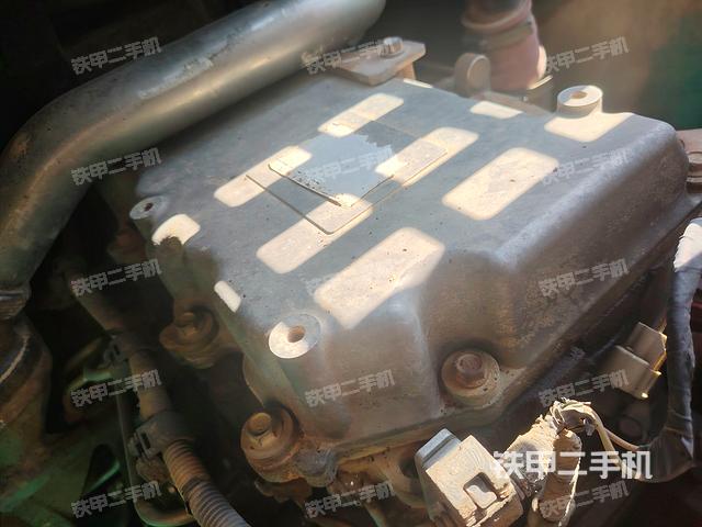 发动机整体俯视(整机外观) 发动机整体俯视(整机外观)