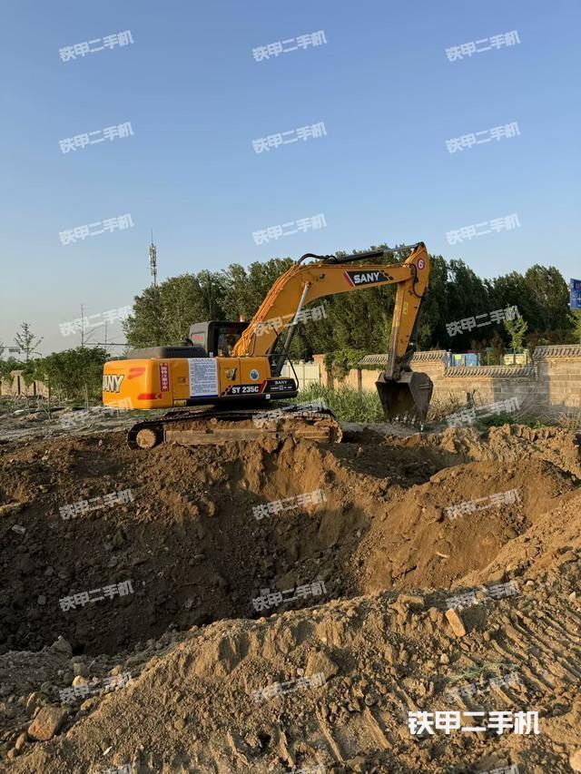 整机右后45°(整机外观) 整机右后45°(整机外观)