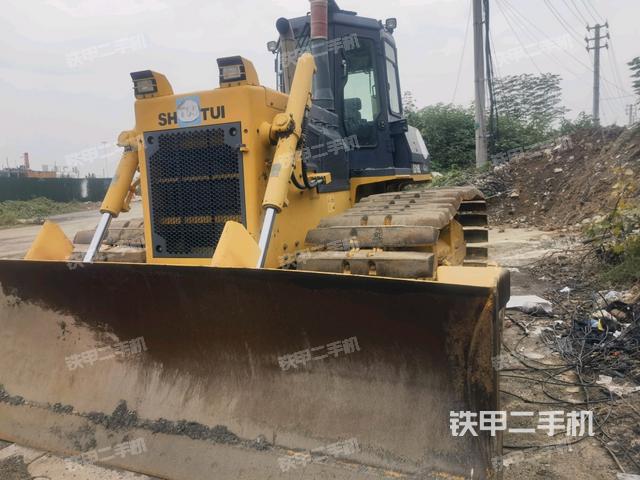 山推SD16L湿地型推土机