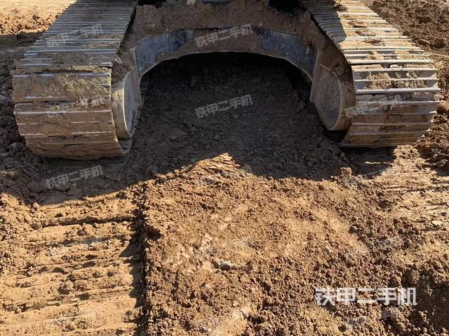 单侧履带整体（整机外观）