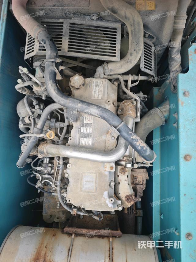 发动机整体俯视(整机外观) 发动机整体俯视(整机外观)