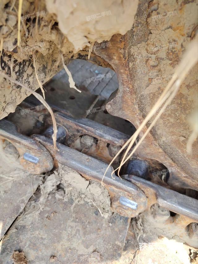 單側(cè)履帶整體（整機(jī)外觀）