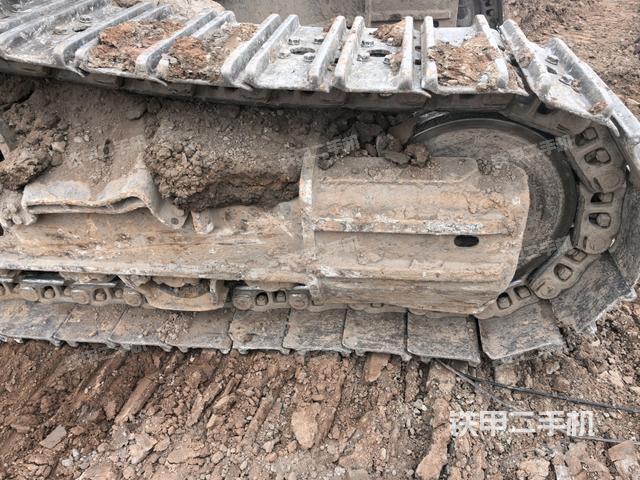 右侧行走马达盖板(行走机构) 右侧行走马达盖板(行走机构)