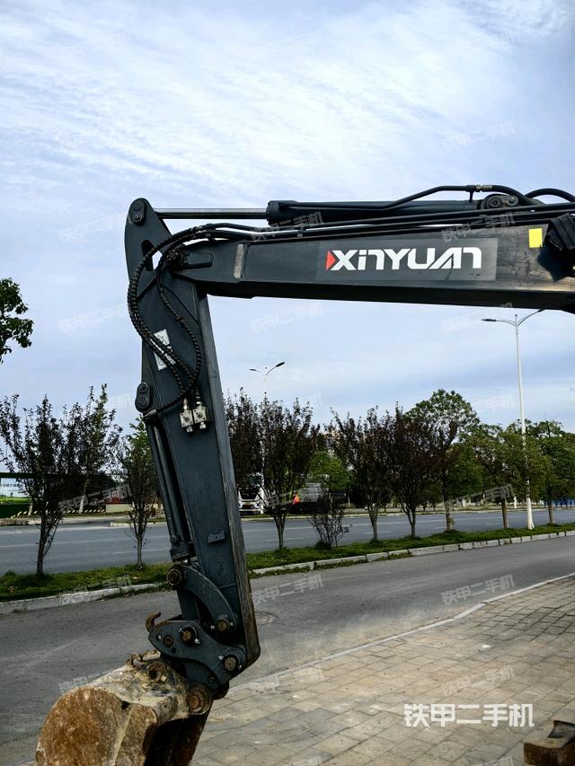 大臂整體?右側(cè)(工作和回轉(zhuǎn)裝置) 大臂整體?右側(cè)(工作和回轉(zhuǎn)裝置)