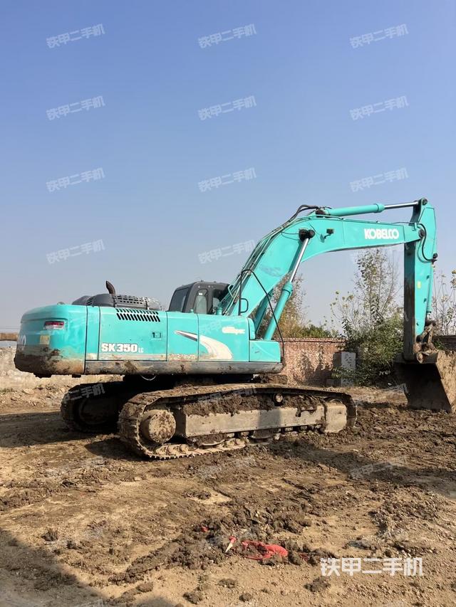 整机右后45°(整机外观) 整机右后45°(整机外观)