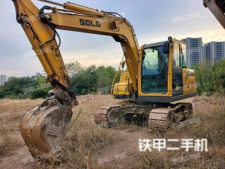 山东临工E675F挖掘机