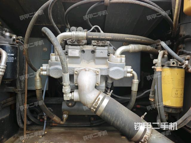 液壓泵斜45?左(大件艙室) 液壓泵斜45?左(大件艙室)