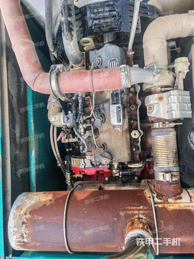 發(fā)動(dòng)機(jī)整體俯視(整機(jī)外觀) 發(fā)動(dòng)機(jī)整體俯視(整機(jī)外觀)