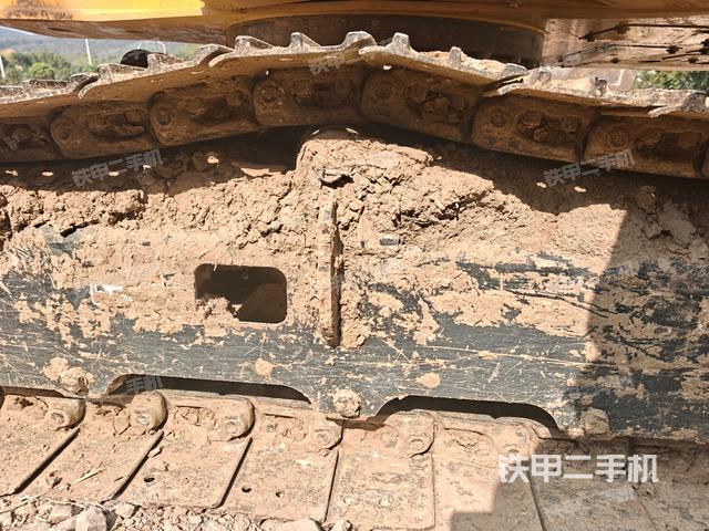 右驱动轮(行走机构) 右驱动轮(行走机构)