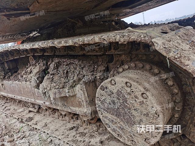 單側(cè)履帶整體（整機(jī)外觀(guān)）