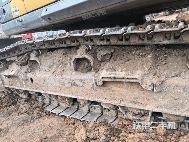 右驱动轮(行走机构) 右驱动轮(行走机构)