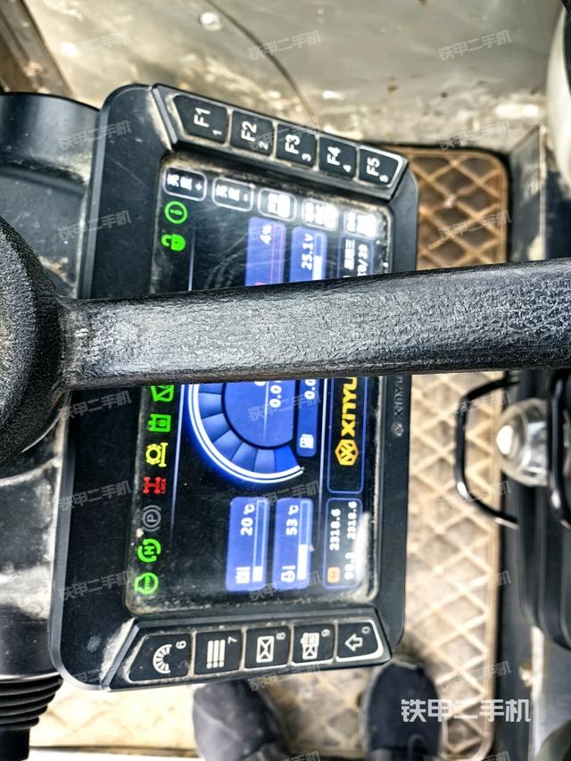 顯示屏?(駕駛室部分) 顯示屏?(駕駛室部分)