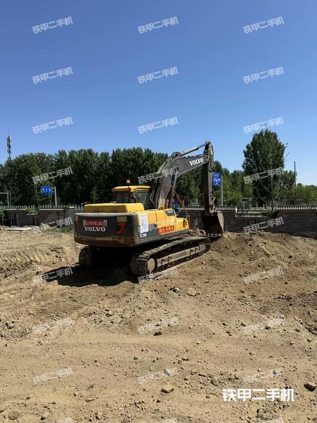 整機(jī)右后45°(整機(jī)外觀) 整機(jī)右后45°(整機(jī)外觀)