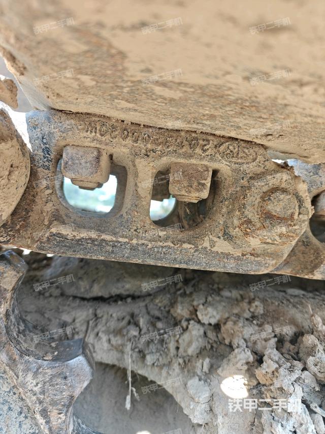 右驅(qū)動輪(行走機構(gòu)) 右驅(qū)動輪(行走機構(gòu))