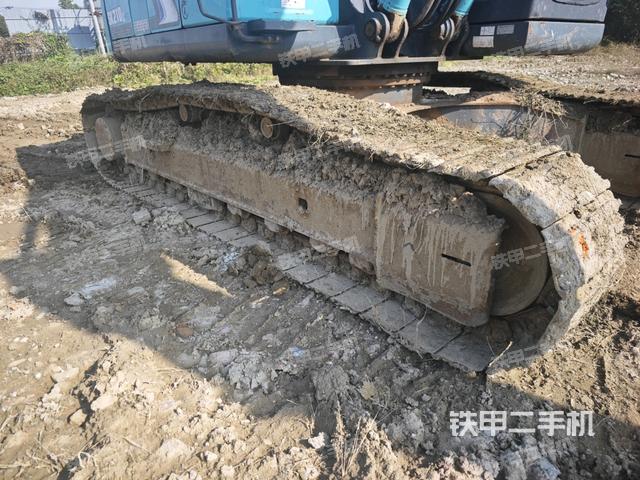 左側(cè)履帶整體?(行走機(jī)構(gòu)) 左側(cè)履帶整體?(行走機(jī)構(gòu))