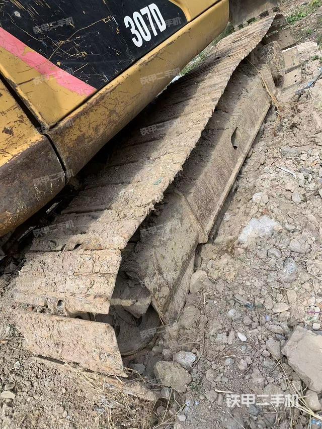 单侧履带整体（整机外观）