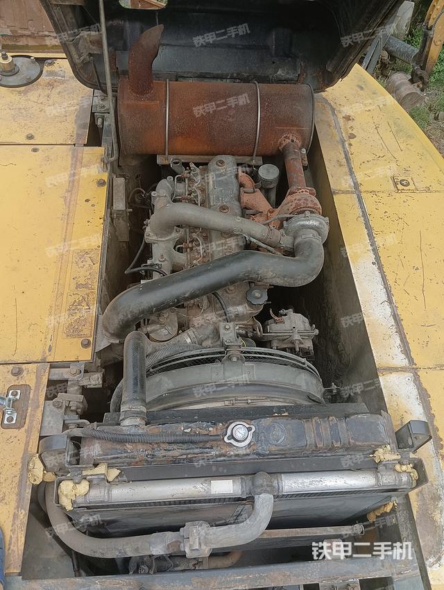 发动机整体俯视(整机外观) 发动机整体俯视(整机外观)