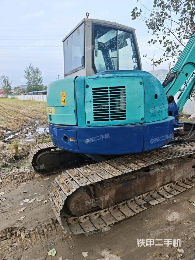 右前45(整機(jī)外觀) 右前45(整機(jī)外觀)