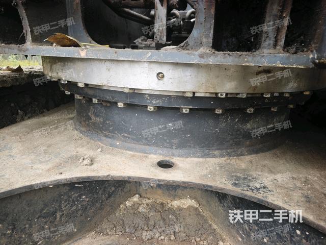 驾驶室顶部（整机外观）