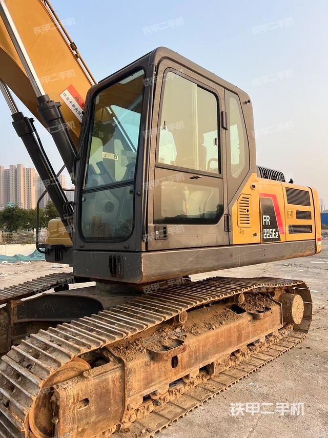 雷沃重工FR205E2挖掘机