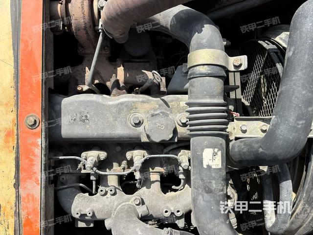 發(fā)動(dòng)機(jī)整體俯視(整機(jī)外觀) 發(fā)動(dòng)機(jī)整體俯視(整機(jī)外觀)