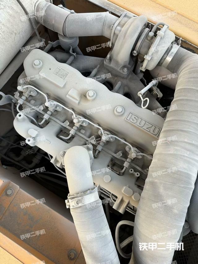 发动机整体俯视(整机外观) 发动机整体俯视(整机外观)