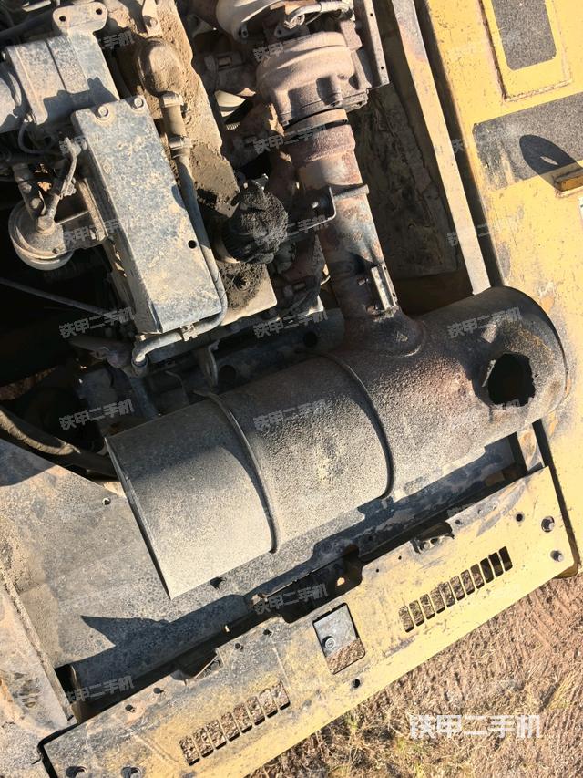 气门室盖螺丝特写(上车部件) 气门室盖螺丝特写(上车部件)