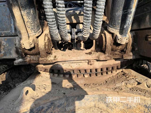 大臂根部 斜视（工作和回转装置）