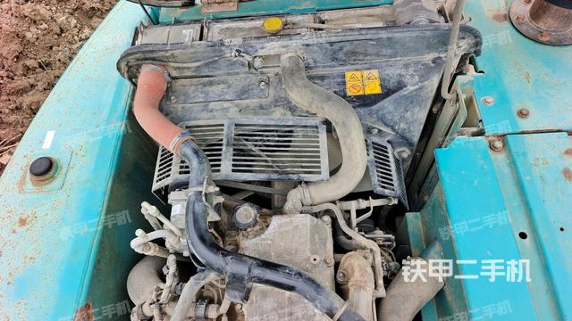 水箱+風(fēng)扇特寫(xiě)(上車(chē)部件) 水箱+風(fēng)扇特寫(xiě)(上車(chē)部件)