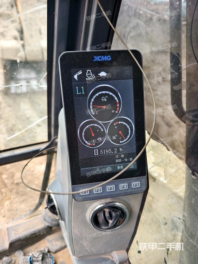 小時表(駕駛室部分) 小時表(駕駛室部分)