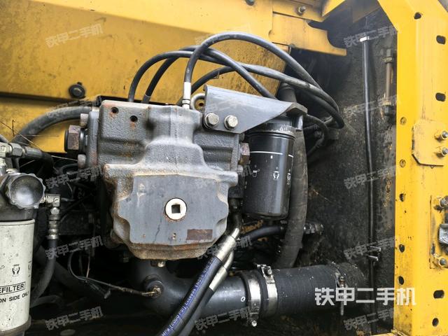 液壓泵斜45?左（大件艙室）