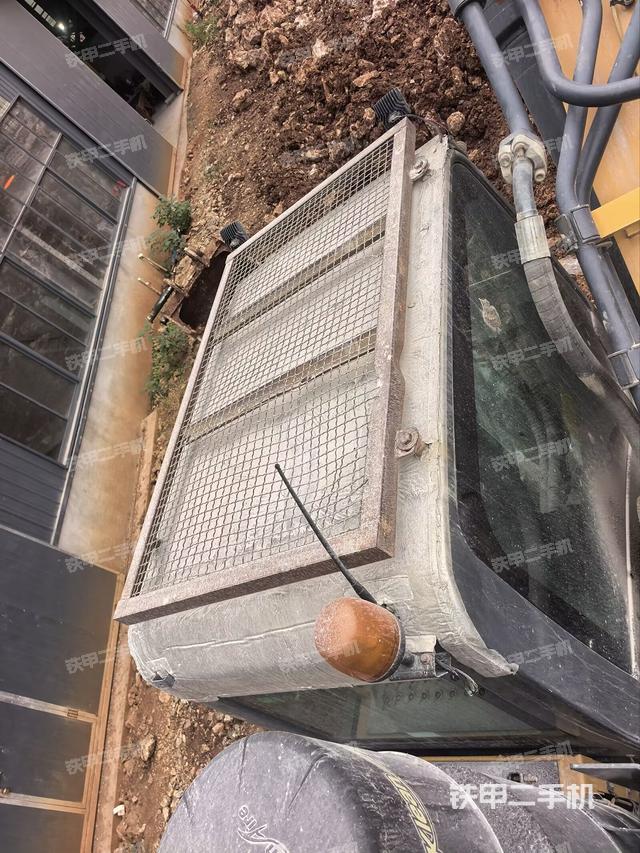 駕駛室頂部俯視(上車部件) 駕駛室頂部俯視(上車部件)