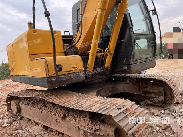 右前45(整機外觀) 右前45(整機外觀)