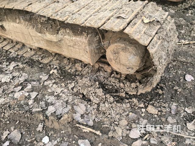 左驅(qū)動(dòng)輪(行走機(jī)構(gòu)) 左驅(qū)動(dòng)輪(行走機(jī)構(gòu))