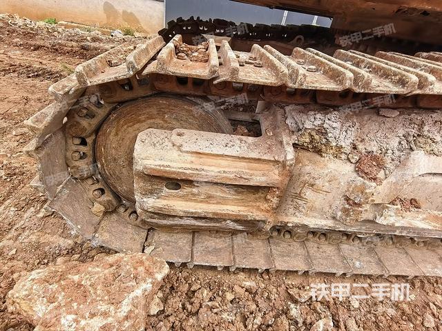 左側(cè)行走馬達蓋板(行走機構(gòu)) 左側(cè)行走馬達蓋板(行走機構(gòu))