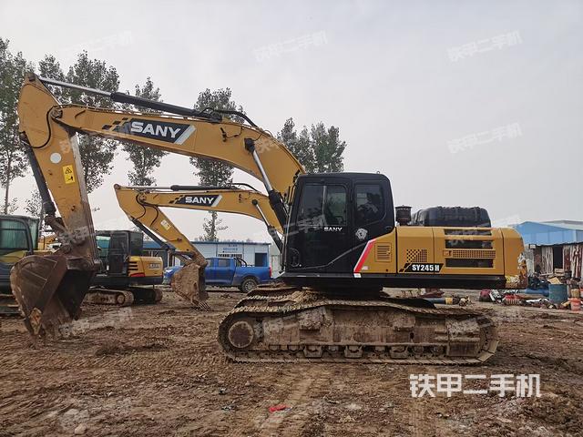 三一重工SY245H挖掘機