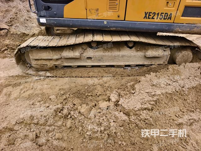 左側(cè)履帶整體?(行走機(jī)構(gòu)) 左側(cè)履帶整體?(行走機(jī)構(gòu))