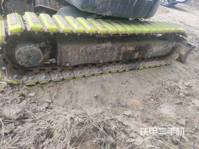 單側(cè)履帶整體（整機(jī)外觀）