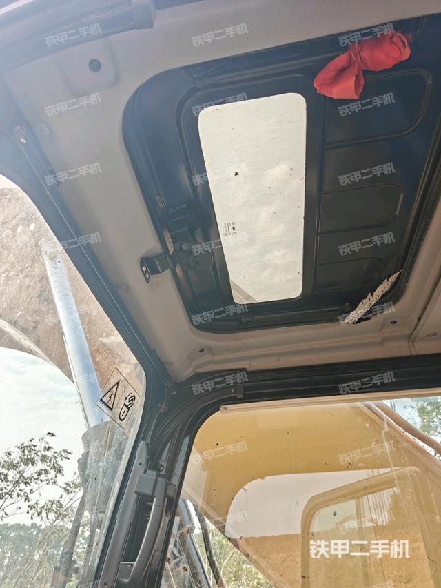 座椅后部（駕駛室部分）